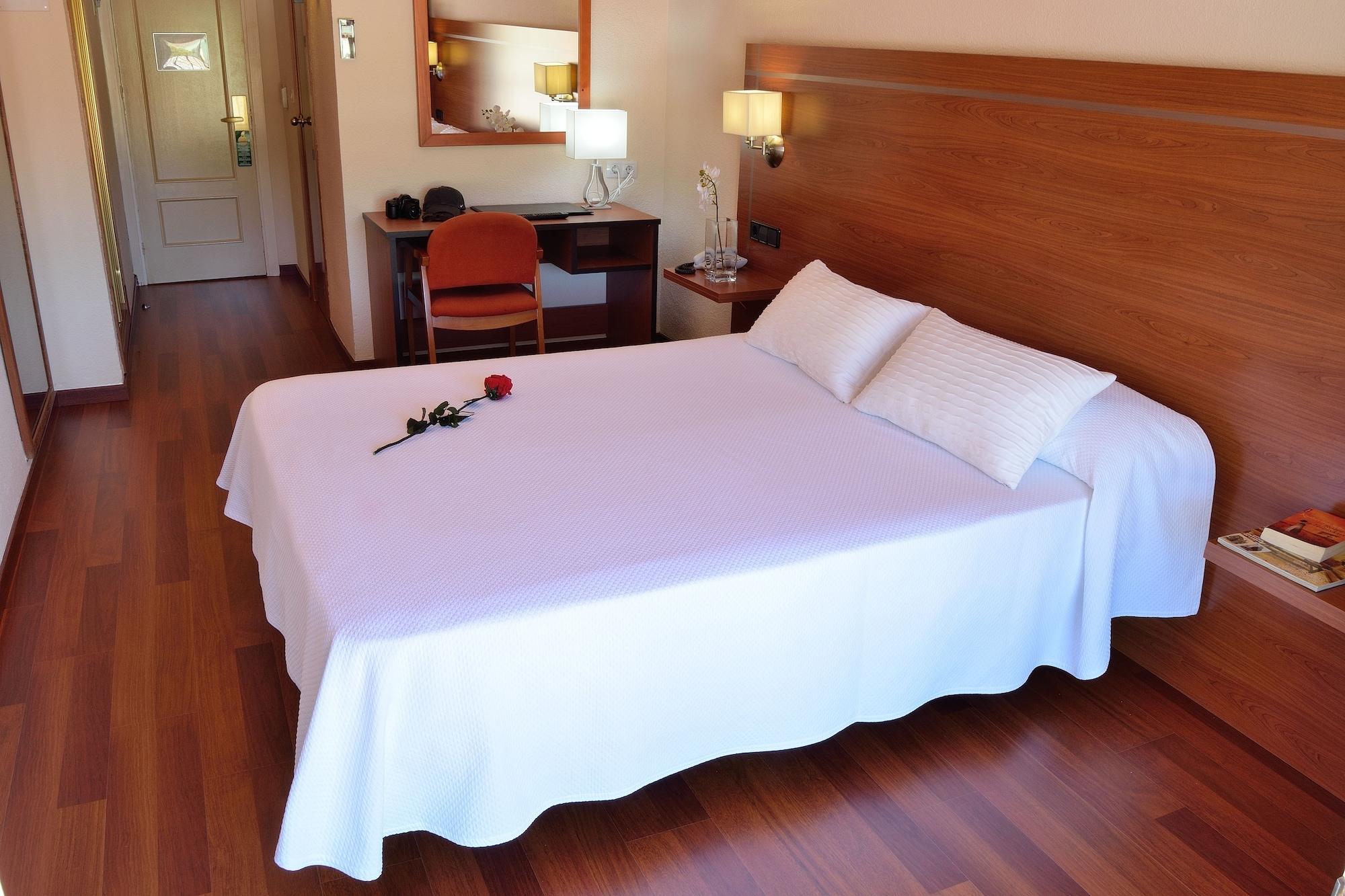 Hotel Mari Carmen Guadix Kültér fotó