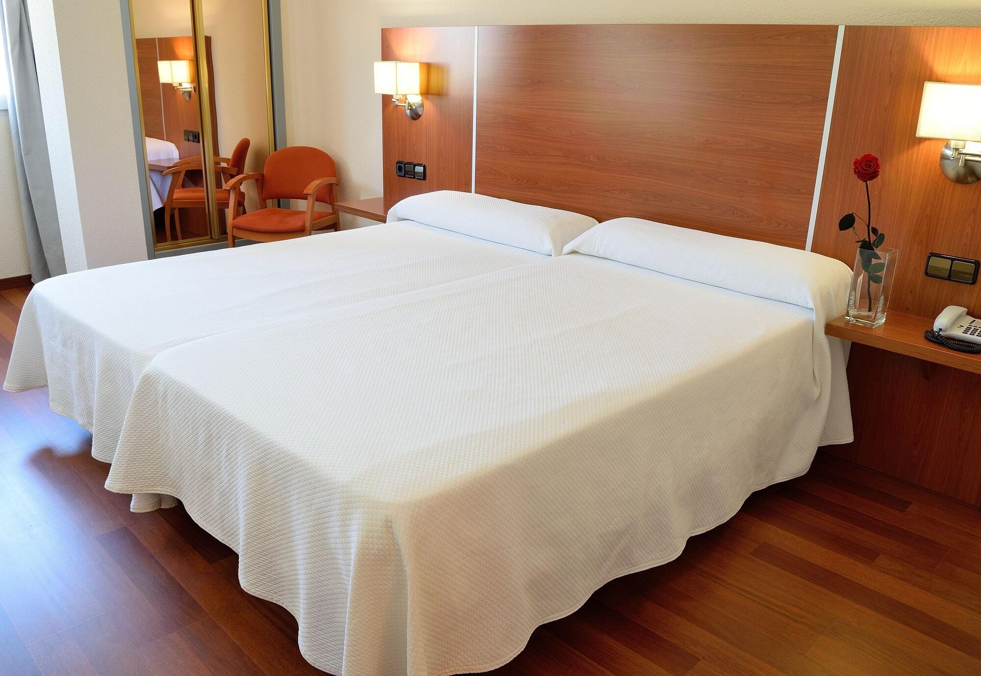 Hotel Mari Carmen Guadix Kültér fotó