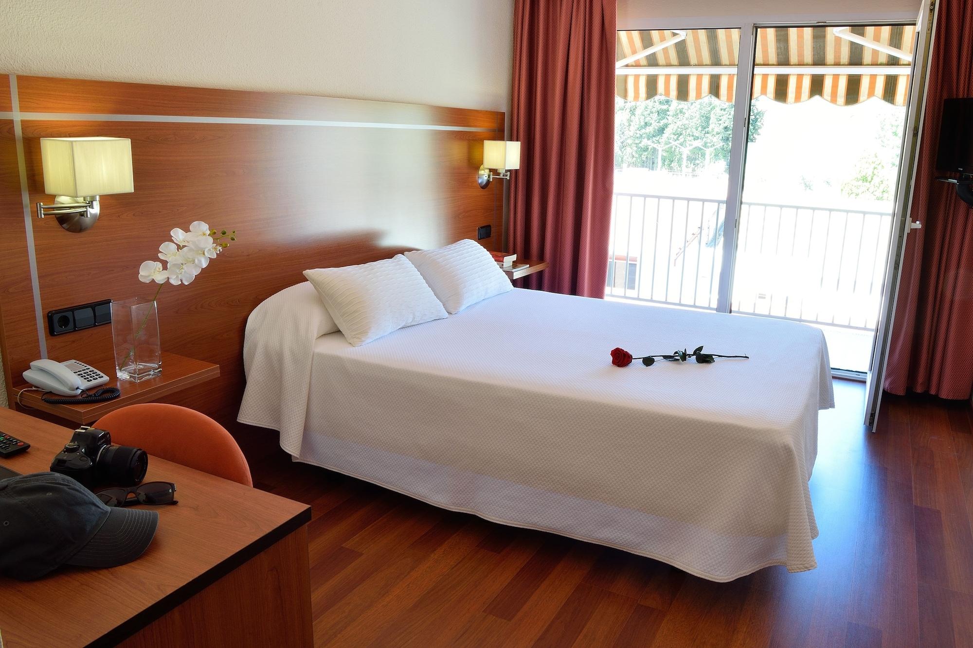 Hotel Mari Carmen Guadix Kültér fotó