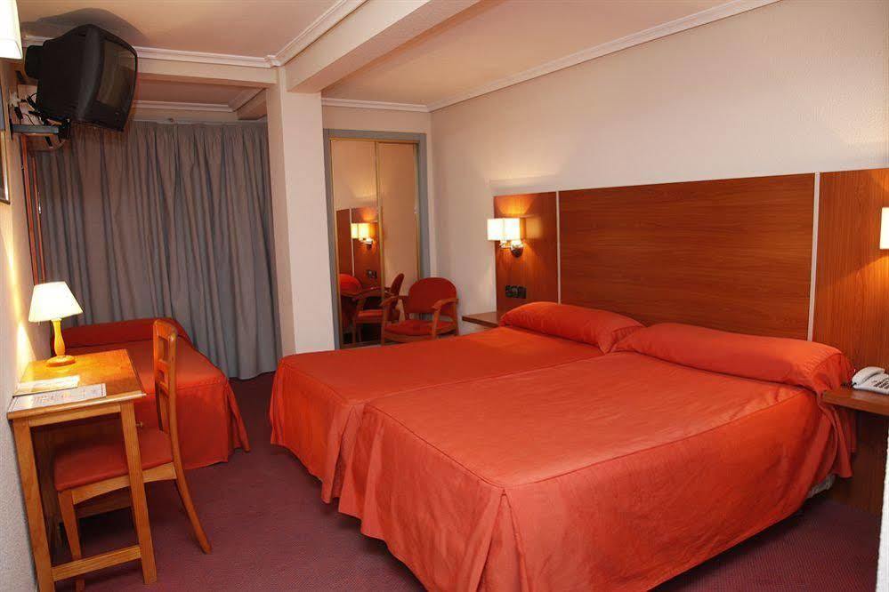 Hotel Mari Carmen Guadix Kültér fotó