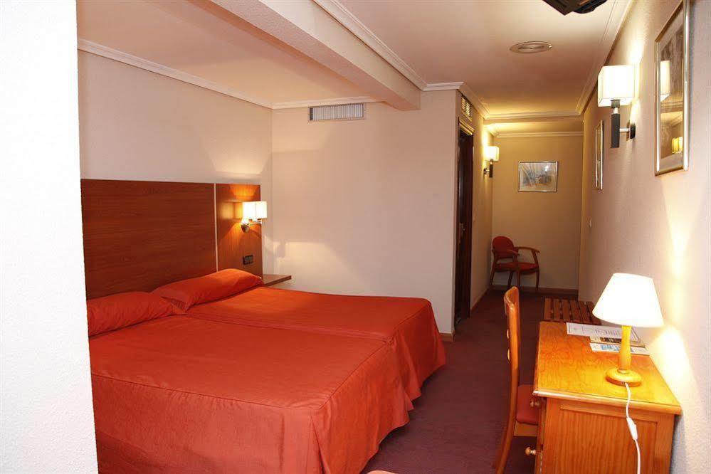 Hotel Mari Carmen Guadix Kültér fotó